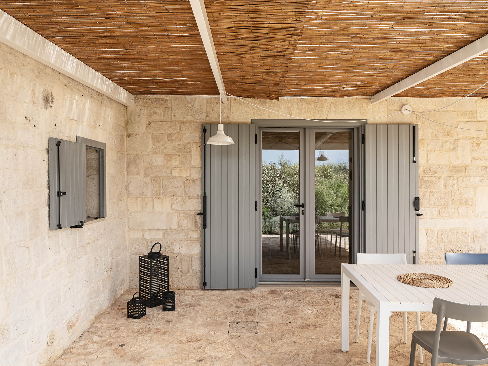 Trulli Fontanella_Portafinestra con serratura e sc