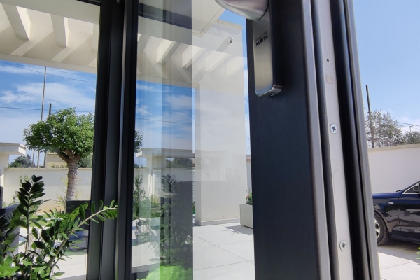 Infissi in PVC a San Pietro Vernotico (Br) per una villa privata