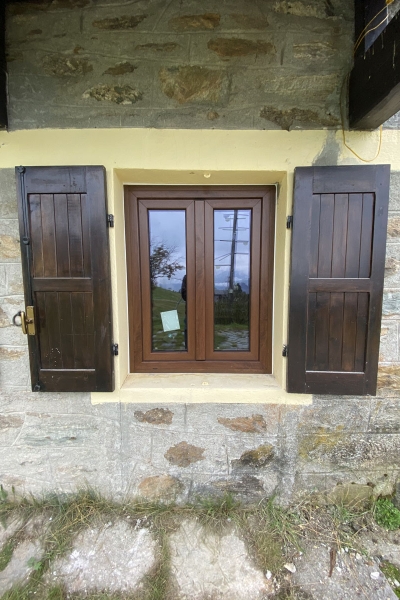 SERRAMENTI IN PVC in Valsesia ad Alpe di Mera