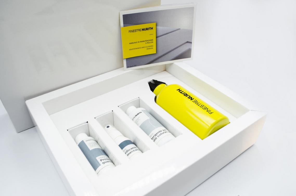 WELCOME PACK aperto - prodotti di pulizia e manutenzione