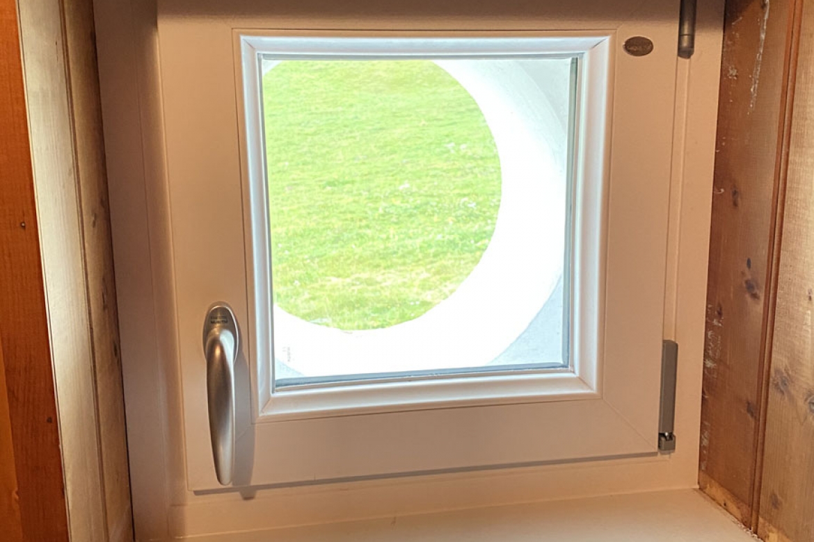 SERRAMENTI IN PVC in Valsesia ad Alpe di Mera